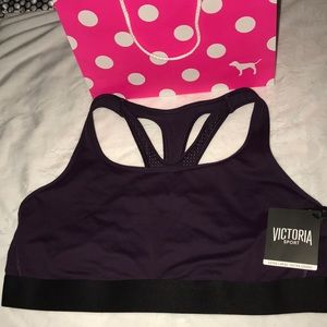 💜 BRAND NEW VICTORIA’S SECRET SPORTS BRA!